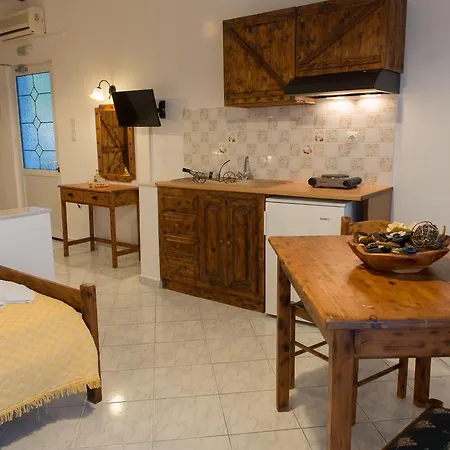 Aparthotel Elpiniki 2*