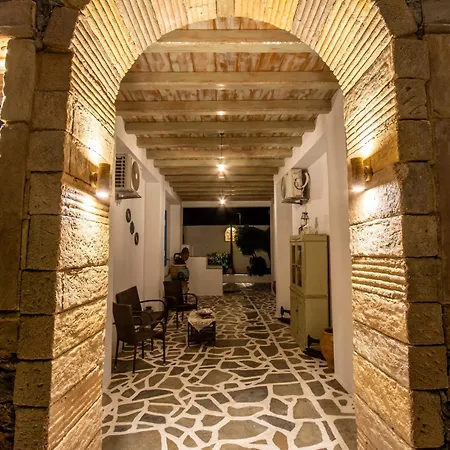 Elpiniki Apart-hotel 2*