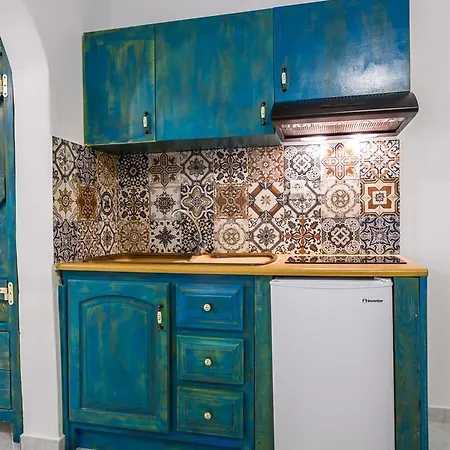 Elpiniki Ξενοδοχείο με διαμερίσματα Άλιντα