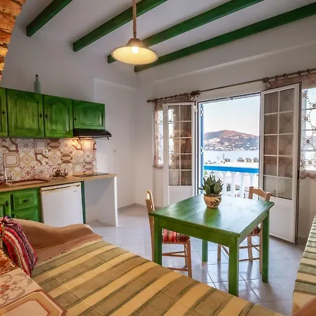 Ξενοδοχείο με διαμερίσματα Elpiniki