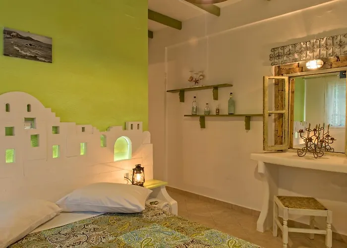 Elpiniki 2* アリンダ