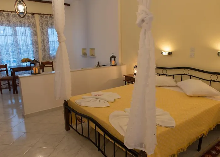 アパートホテル Elpiniki 2*