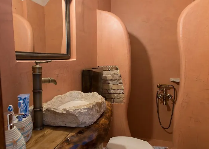 アパートホテル Elpiniki アリンダ