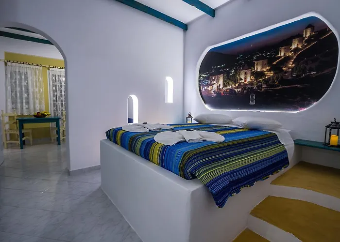 アパートホテル Elpiniki アリンダ