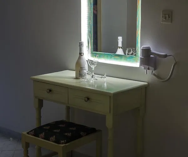 Elpiniki アリンダ