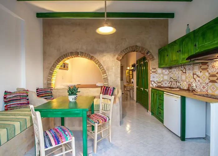 Elpiniki アパートホテル