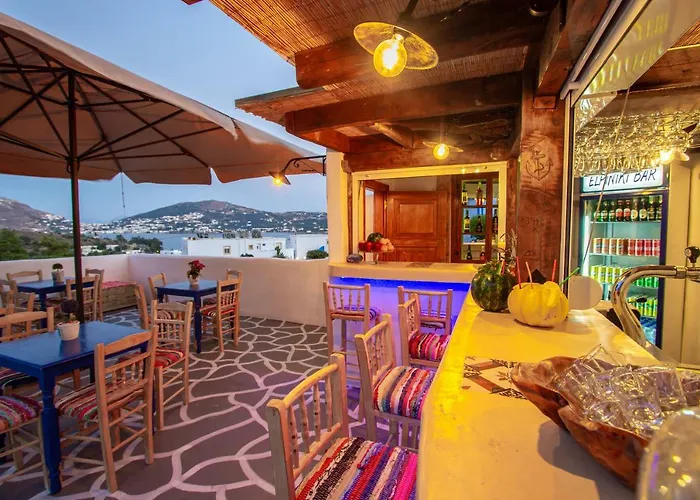 Elpiniki アパートホテル 2*